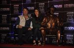 Kareena Kapoor, Randhir Kapoor unveil UTVstars Walk of the Stars in Taj Land_s End, Mumbai on 28th March 2012 (50).JPG